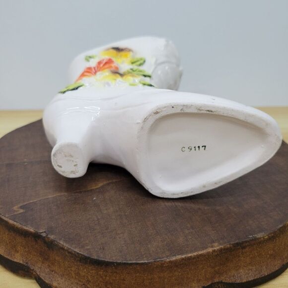 Vintage 1960's Napco Ivory Boot Vase Victorian Style Yellow & Orange Floral Vase - Picture 9 of 15